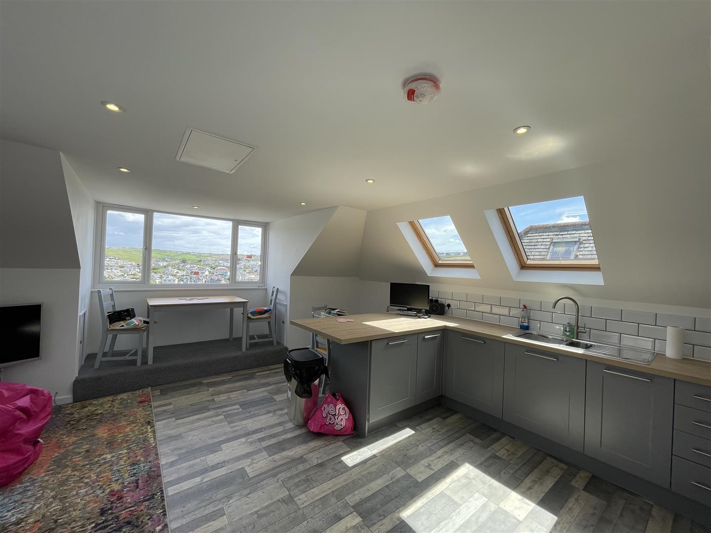 5 bed property in Upper Hillcrest, Perranporth